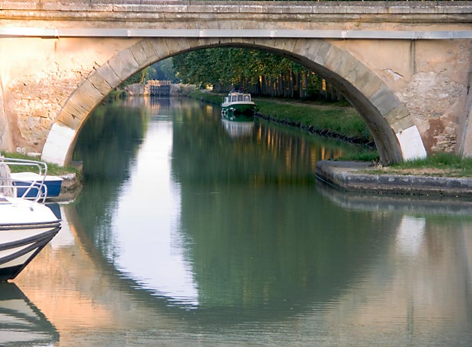 immer eine Schleuse in Sichtweite