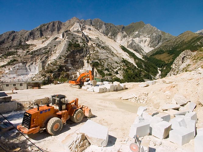 Steinbrüche überall